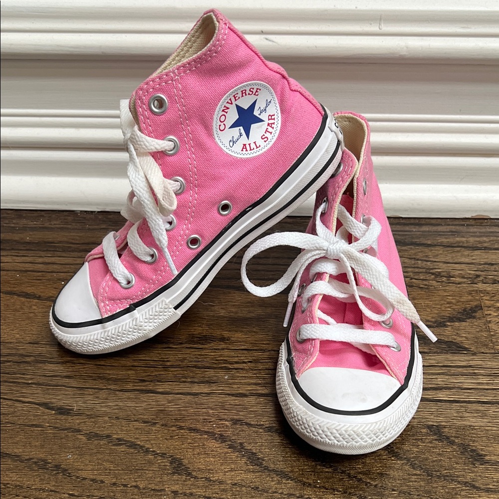 Converse Kids High-Top Sneakers in Pink. - Picture 2 of 5